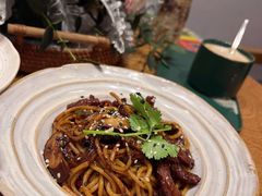 -方铲铲·成都板凳面(滨江银泰店)