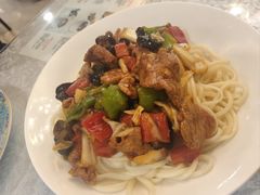过油肉拌面-汗腾格里·风味餐厅(新疆驻京办店)
