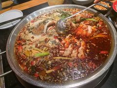 -小饕荟雅安贡椒鱼鲜馆(广福桥店)