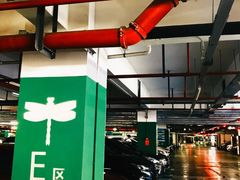 -静安大融城·停车场