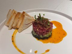 牛肉塔塔配牛油果黑橄榄酱-Solo(衡山路店)