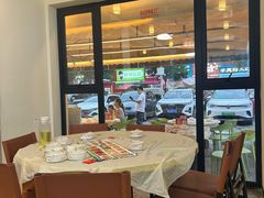 -江湖亮亮蒸虾大排档烤全羊清真(武汉总店)