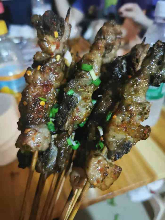 老胡烧烤-"今天元宵佳节,晚餐家庭聚会,各种自贡美食.