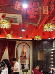 -东方先生国潮男士理发馆