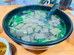 鸡鸭血汤-莱莱小笼·乔艾