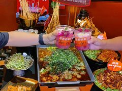 -何师烧烤Pro ·江湖川菜·小龙虾·精酿(太古里旗舰店)
