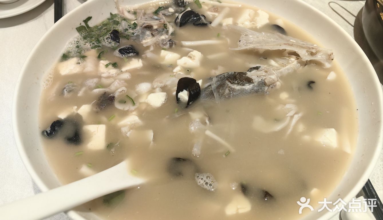青岛:十二粤味（粤菜）