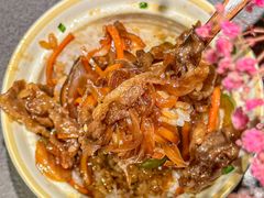 -铭牛烧肉·和牛海鲜自助(高新月牙湖店)