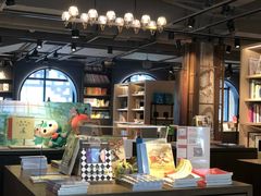-光海书局(南京东路第一百货店)