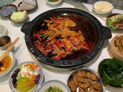 -卤校长老火锅(杨家坪直营店)