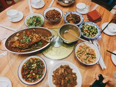 -回家吃饭·地道南昌菜(建德观总店)