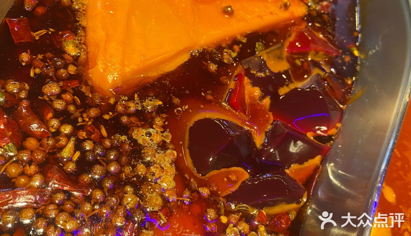 小姐姐们很漂亮啊 上菜速度非常快，10分钟全部上来