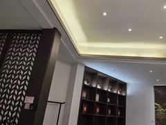 -梅花香里大酒店(郁金香路店)