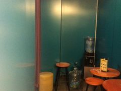 -荒岛实景沉浸密室(江汉路1店)