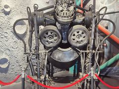 -极限PLAY运动娱乐新世界·团建派对潮玩休闲馆·室内蹦极高空游乐园
