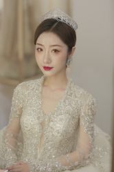 -艾米丽婚纱礼服