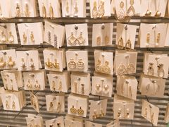 -泰康仰忠精品批发城