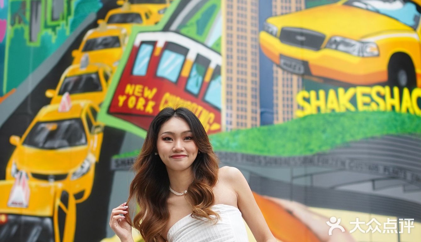 首家shakeshack涂鸦墙来重庆啦 