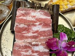 -围炉肉舍•炭烤活鳗•丹东海鲜烤肉(步行街店)