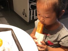 -麦当劳(汉口火车站候车室店)