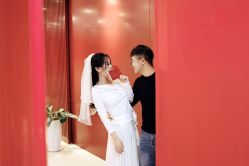 -贺贺新娘造型婚纱店