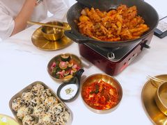 招牌辣鸡爪煲-HOTISLAND海鸡岛·韩国料理(江南西店)