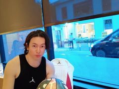 -星巴克(美丽华花园店)