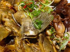 家焖黄鱼-渔家颂歌渔家味道(青石路店)