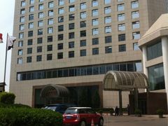 -亮马河饭店翠雅咖啡厅