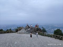 -鬼笑石后山停车场