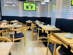 大堂-夜牛潮汕鲜牛肉火锅店(翻身店)