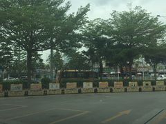 -冠德石油威程加油站