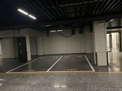 -龙华烈士纪念馆-停车场