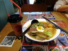 手冲丝袜奶茶-無牌小范·香港明星美食