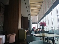 靠窗位-悦厅·下午茶(杭州柏悦酒店)
