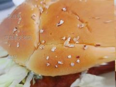 金凤来福鸡排堡套餐-麦当劳(东急新天地店)