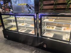面包甜点陈列柜-圣罗巴海鲜烤肉自助(鲅鱼圈万达店)