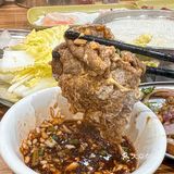 5点排队 、7点半才吃上…听说这家火锅很特别？