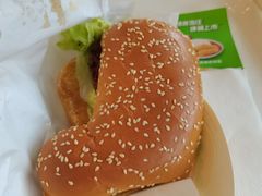 -德克士(翠湖二路吾悦广场店)