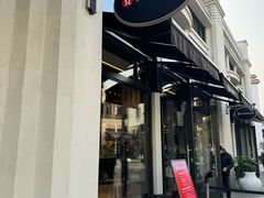 -lululemon(比斯特购物村店)