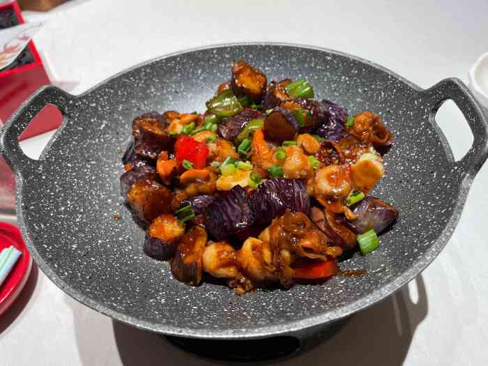 一味清欢61澜庭-"私房菜,共三层,一层散台6张,楼上的都是.