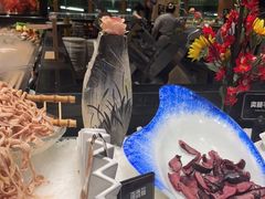 -钱小奴海鲜自助黑金店(杭州滨江龙湖店)