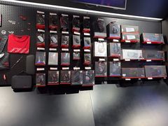 -ROG玩家国度(美罗城店)