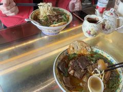 -金杨拉面王小吃面馆·牛三宝面·红烧牛肉粉