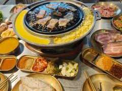 -胡悦里韩式烤肉(芝罘万达广场店)