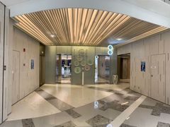 -白玉兰广场停车场