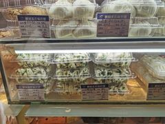 面包甜点陈列柜-白玉兰食品(甜云店)