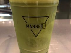 抹茶拿铁-Manner Coffee(芮欧百货店)