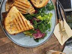 -O'mills Sourdough Bakery&Bistro(永嘉路店)