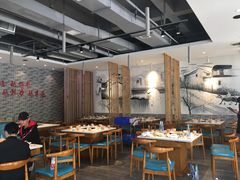 大堂-小牛叔鲜切牛肉·火锅·烤肉自助(公济桥路店)